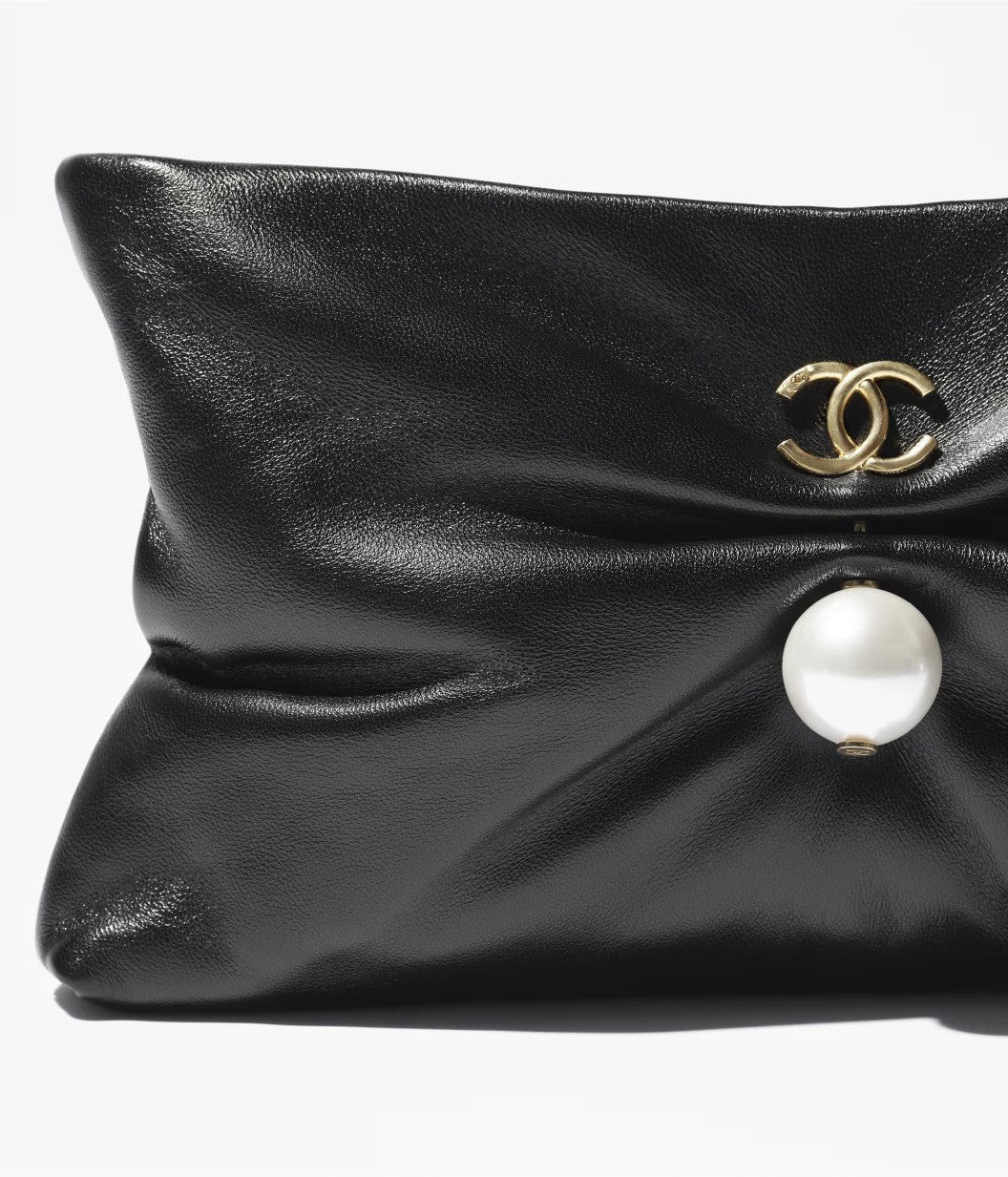 Chanel Clutch Bag with Chain Shiny Lambskin, Pearls & Gold