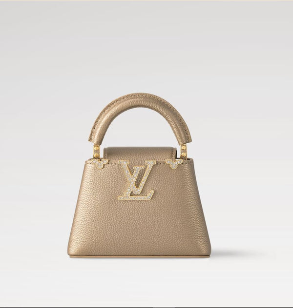 Louis Vuitton Capucines 21 cm