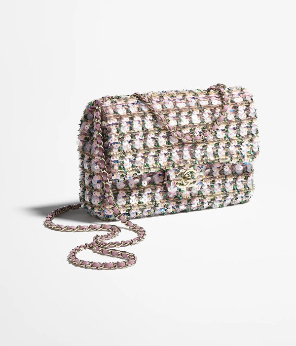 شانيل إمبرويدرد تويد