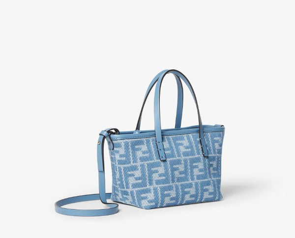 فندي ميني رول شنطة باكيت دنيم إف إف جاكار أزرق مقاس 23