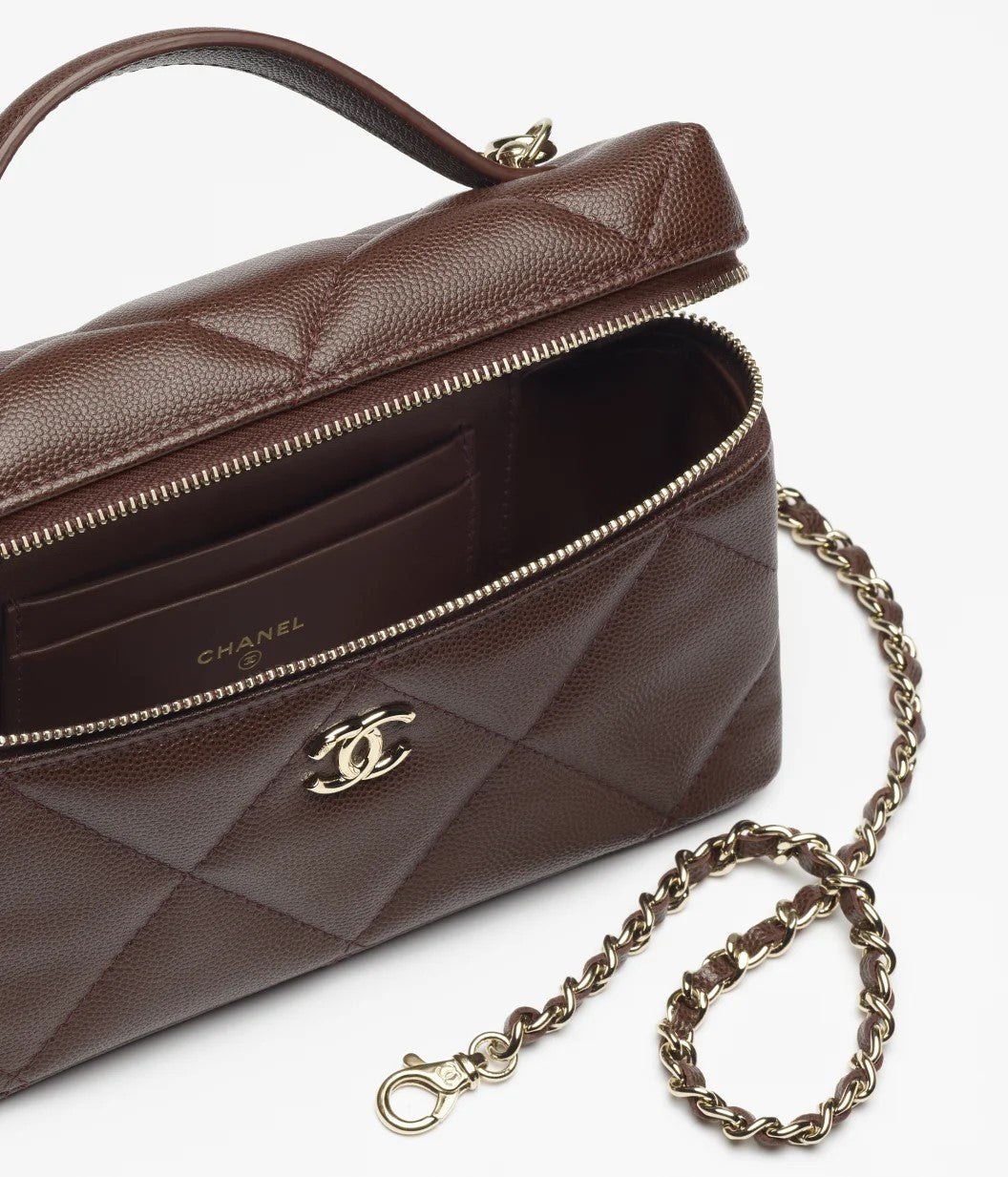 Chanel Vanity with Chain – Fall-Winter 2025/26 Grained Shiny
