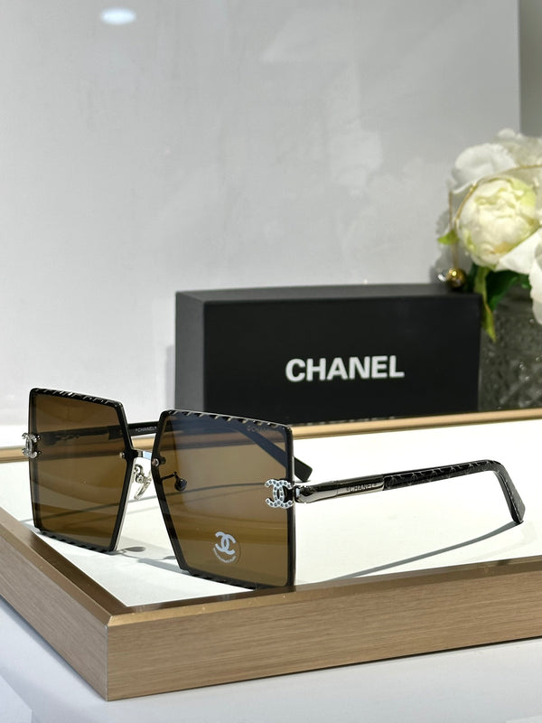 CHANEL Sunglasses 4x8I